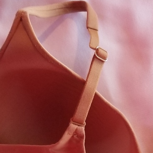 Victoria's Secret Bra w/panty - Picture 5 of 7